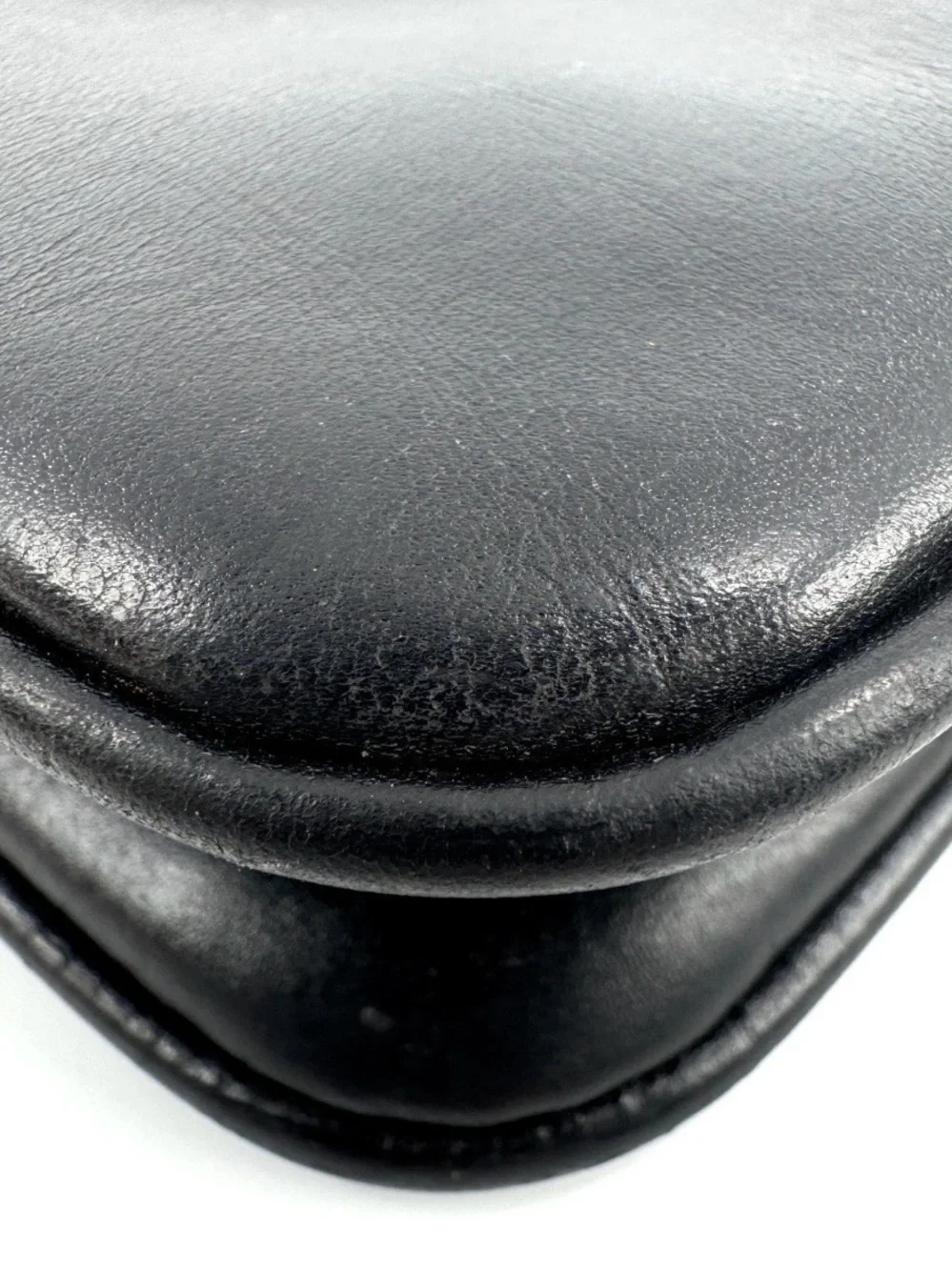 Gucci Black Leather Shoulder Bag with Gold Horsebit - Picture 12 of 16